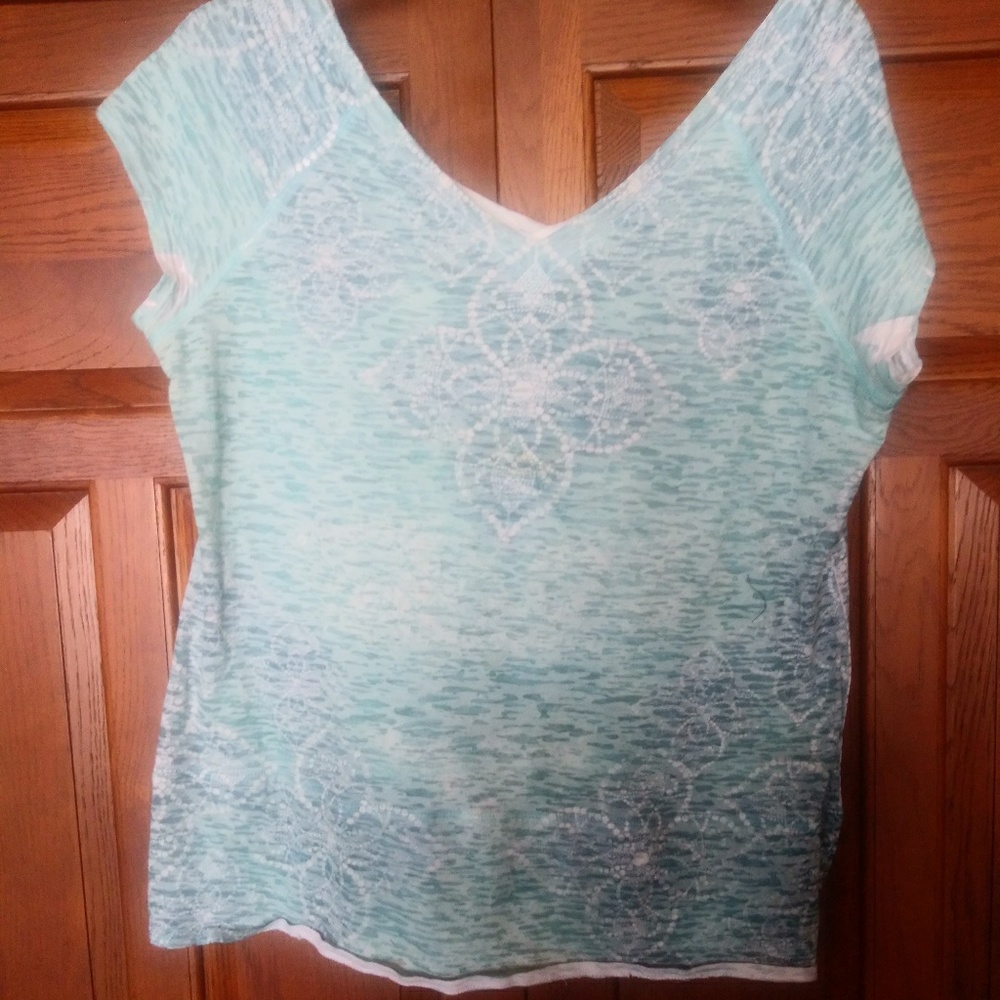 Maurice Light Green and White SS V neck Top